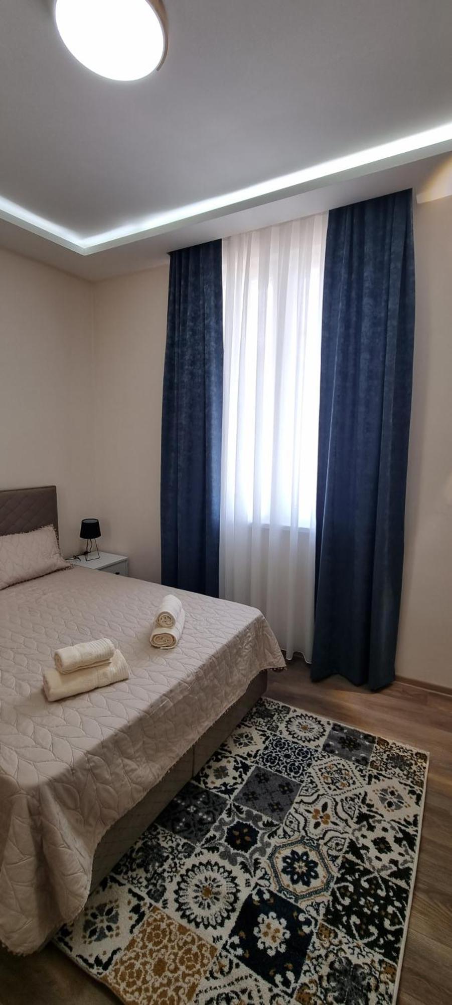 Old House Apartment *
